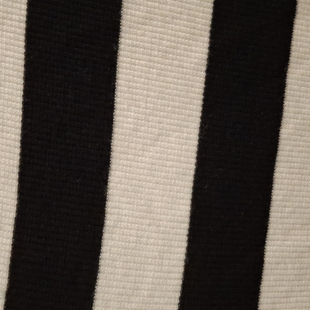 Inc Top Size XL - Picture 2 of 3